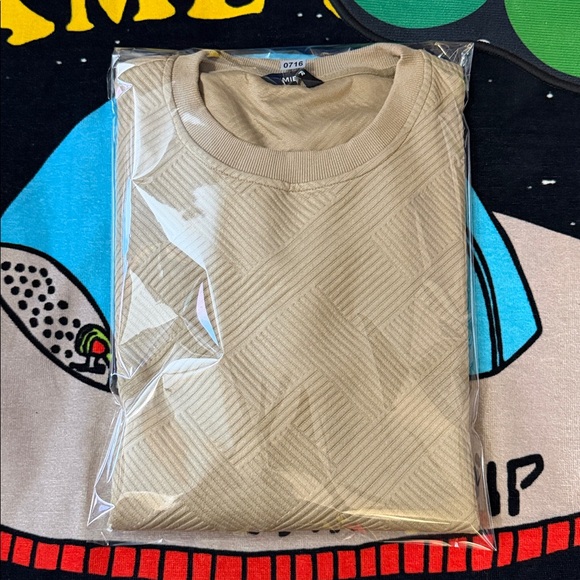 JMIERR men's crewneck sweatshirt. 
( Pre-owned ) - Picture 10 of 10